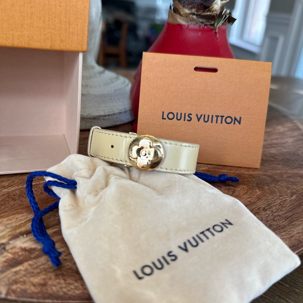 Louis Vuitton Cream leather Bracelet FULL Inclusion - Picture 2 of 16